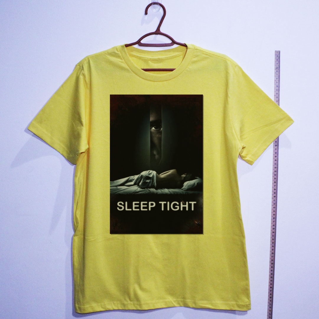 Camiseta_algodao_amarelo_camarada_do_alem_-_Sleep_Tight_Enquanto_voce_dorme | Sleep Tight (Enquanto você dorme)