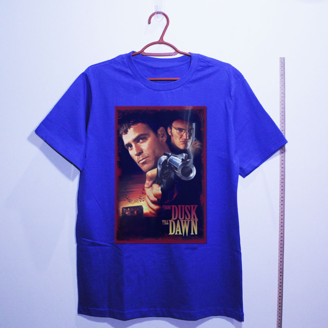 Camiseta_algodao_azul_camarada_do_alem_-_From_Dusk_Till_Dawn_Um_drink_no_inferno | From Dusk Till Dawn (Um drink no inferno)