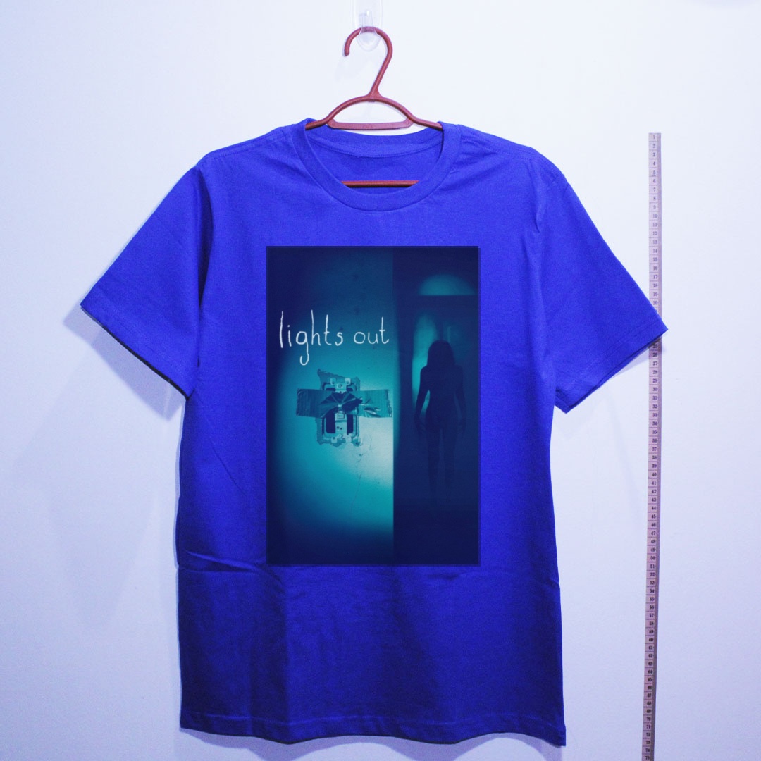 Camiseta_algodao_azul_camarada_do_alem_-_Lights_Out_Quando_as_luzes_se_apagam | Lights Out (Quando as luzes se apagam)