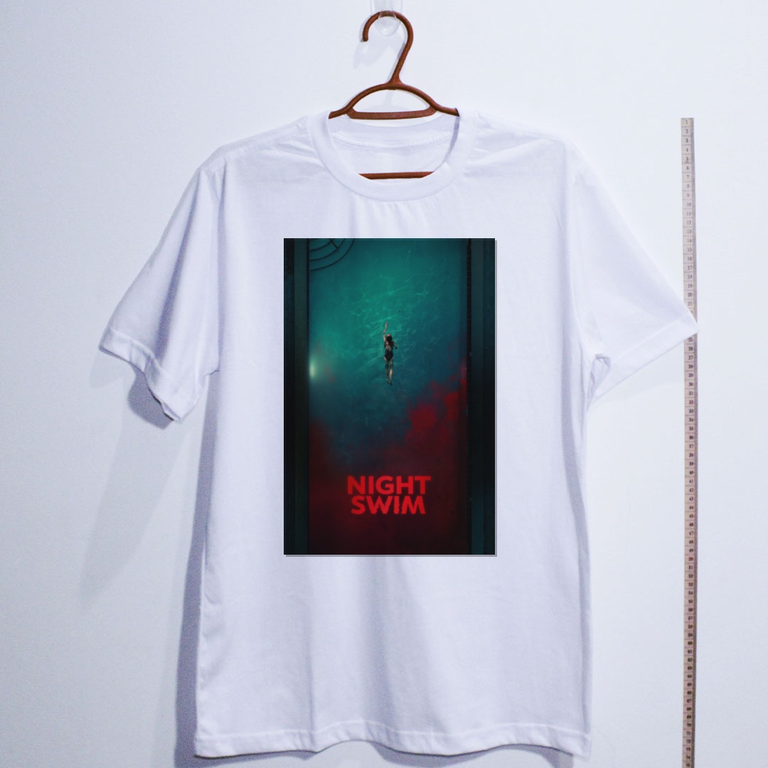 Camiseta_algodao_branco_camarada_do_alem_-_Night_Swim_A_piscina | Night Swim (A piscina)