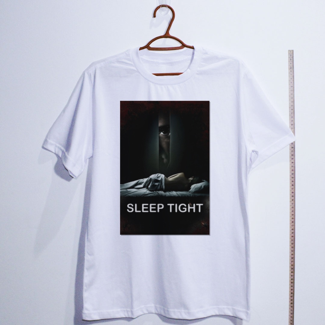 Camiseta_algodao_branco_camarada_do_alem_-_Sleep_Tight_Enquanto_voce_dorme | Sleep Tight (Enquanto você dorme)