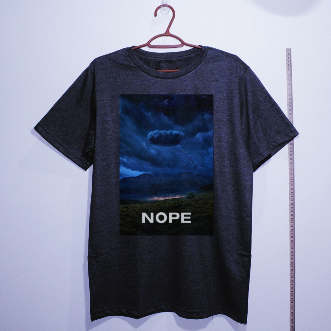 Camiseta_algodao_chumbo_camarada_do_alem_-_Nope_Nao_Nao_olhe | Nope (Não! Não olhe!)