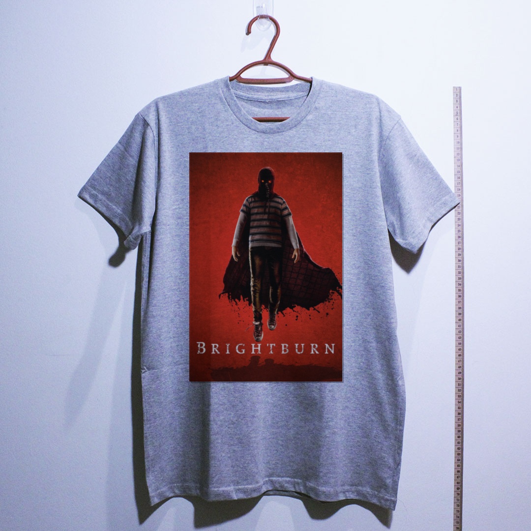 Camiseta_algodao_cinza_claro_camarada_do_alem_-_Brightburn_Brightburn_-_filho_das_trevas | Brightburn (Brightburn - filho das trevas)