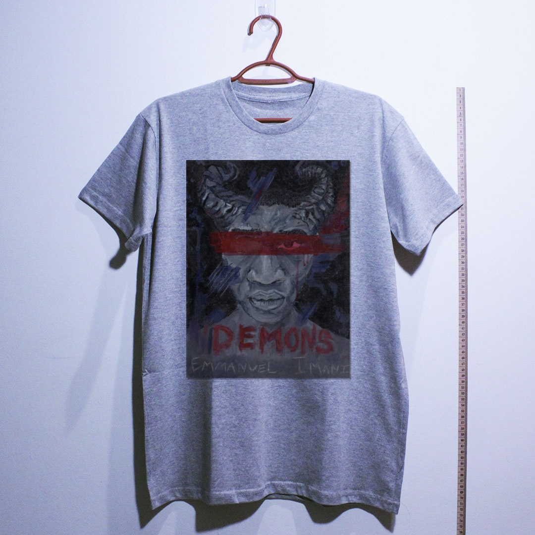 Camiseta_algodao_cinza_claro_camarada_do_alem_-_Demons_Demons_-_filhos_das_trevas | Demons (Demons - filhos das trevas)