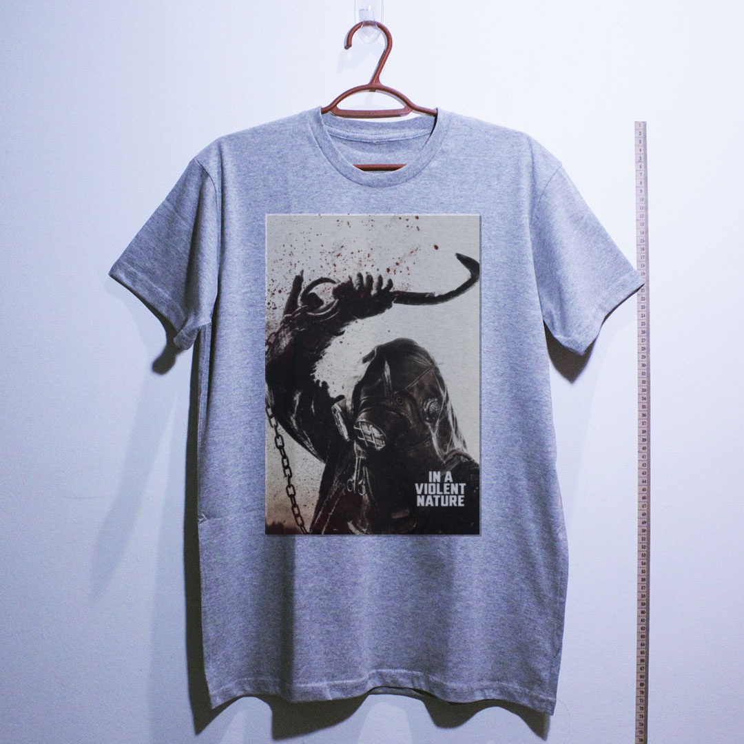 Camiseta_algodao_cinza_claro_camarada_do_alem_-_In_a_Violent_Nature | In a Violent Nature