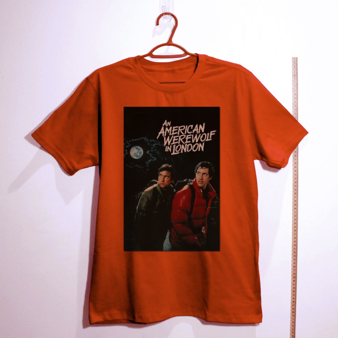 Camiseta_algodao_vermelho_camarada_do_alem_-_An_American_Werewolf_in_London_Um_lobisomem_americano_em_Londres | An American Werewolf in London (Um lobisomem americano em Londres)
