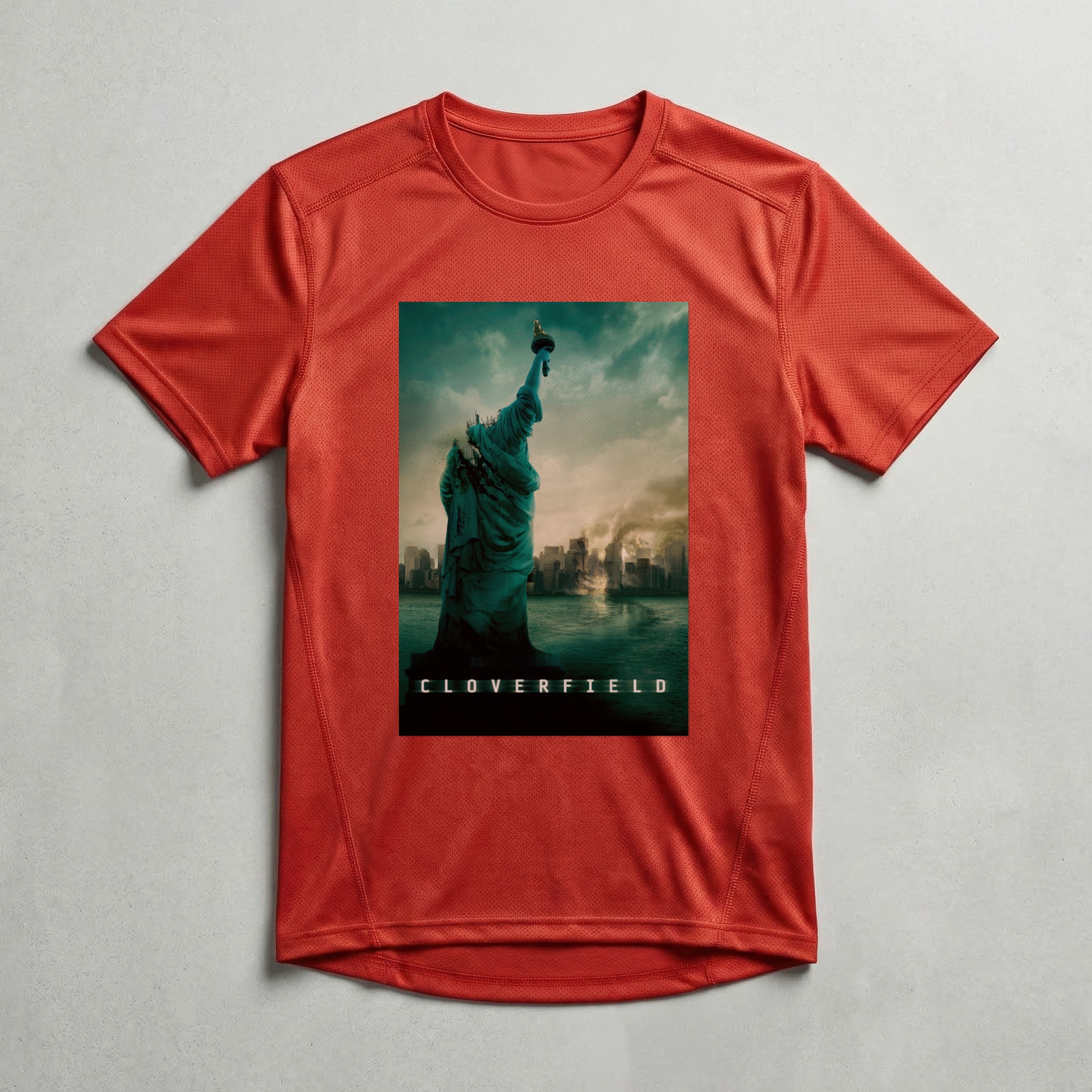 Camiseta_dry_fit_vermelho_camarada_do_alem_-_Cloverfield_Cloverfield_-_monstro | Cloverfield (Cloverfield - monstro)