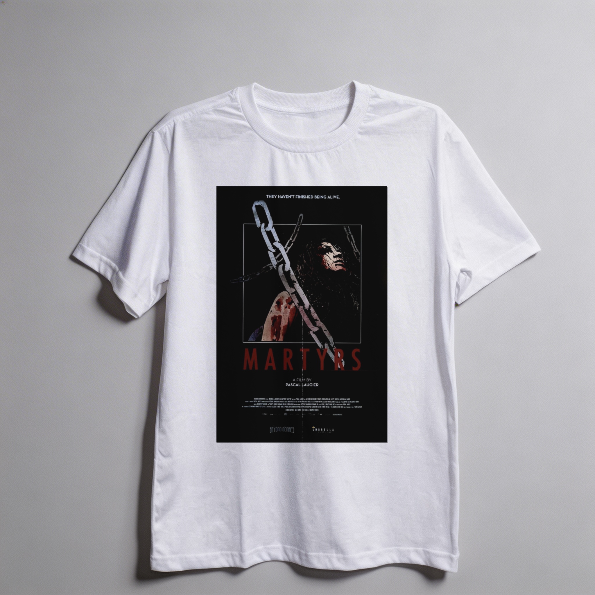 Camiseta_oversized_branco_camarada_do_alem_-_Martyrs_Martires | Martyrs (Mártires)