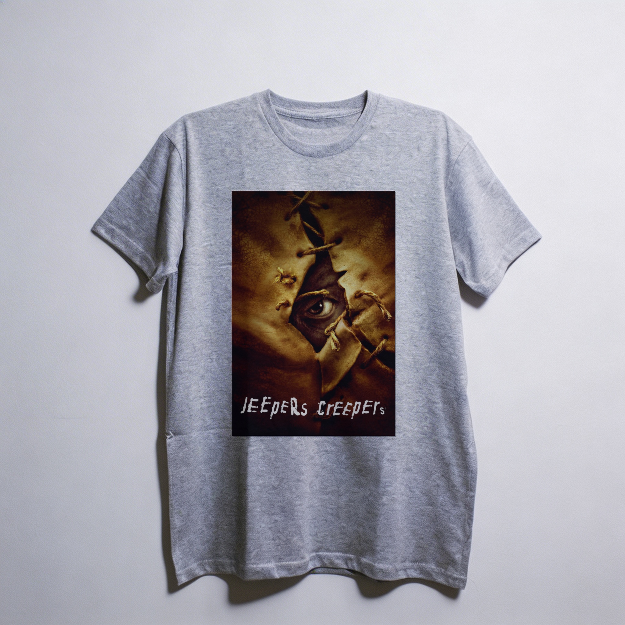 Camiseta_oversized_cinza_claro_camarada_do_alem_-_Jeepers_Creepers_Olhos_famintos | Jeepers Creepers (Olhos famintos)