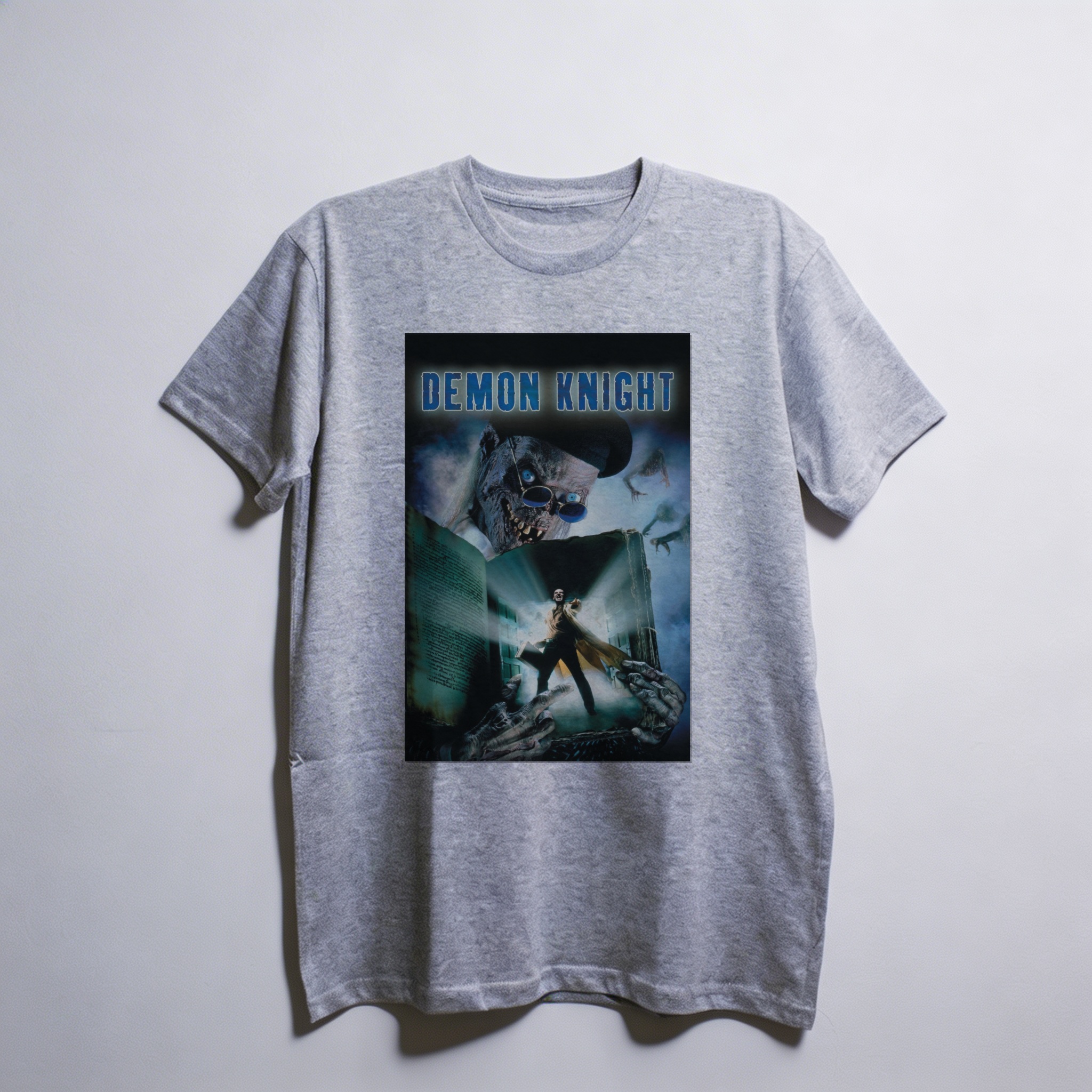 Camiseta_oversized_cinza_claro_camarada_do_alem_-_Tales_from_the_Crypt_Demon_Knight_Contos_da_cripta_-_o_ritual | Tales from the Crypt Demon Knight (Contos da cripta - o ritual)