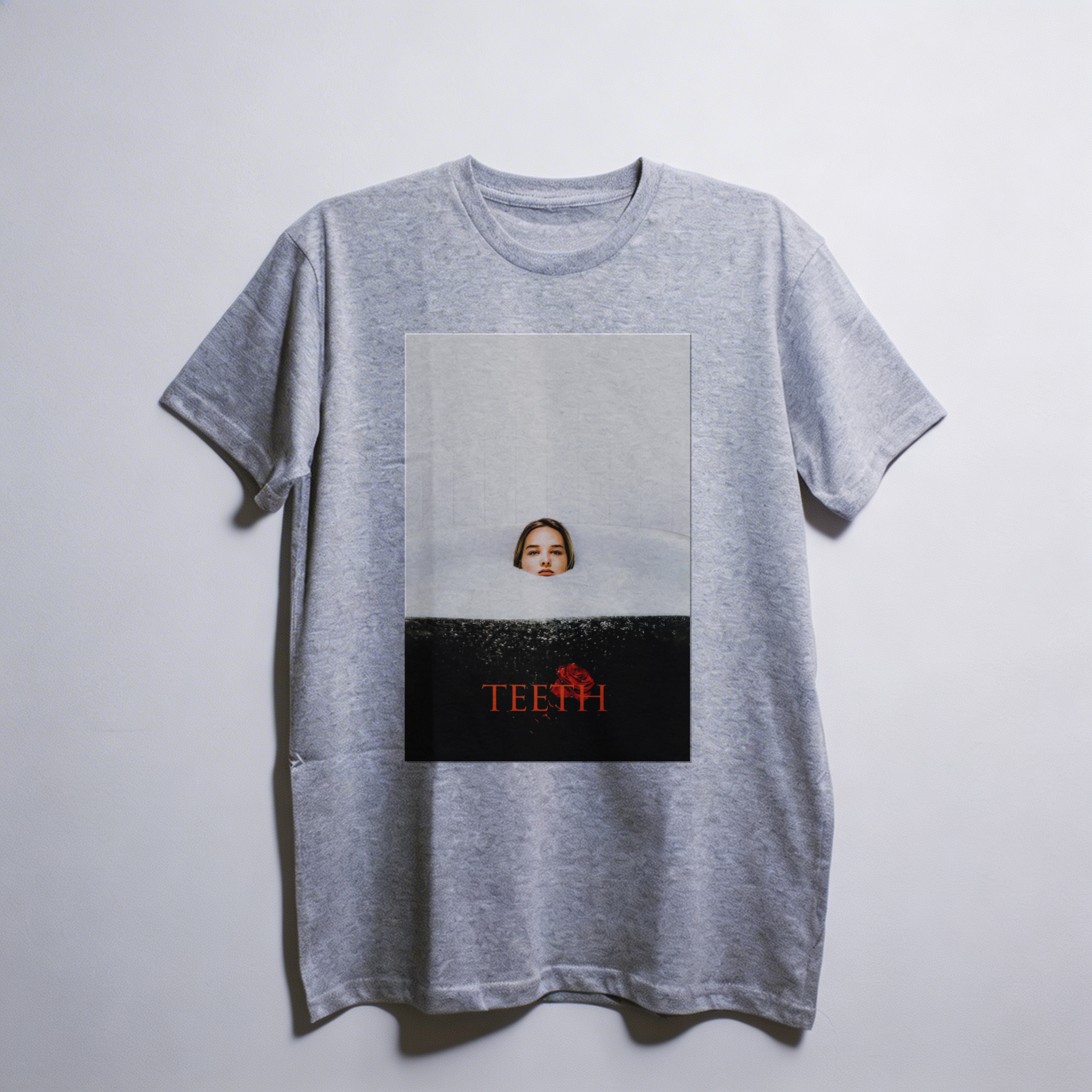 Camiseta_oversized_cinza_claro_camarada_do_alem_-_Teeth_Teeth_-_o_dente_da_vinganca | Teeth (Teeth - o dente da vingança)