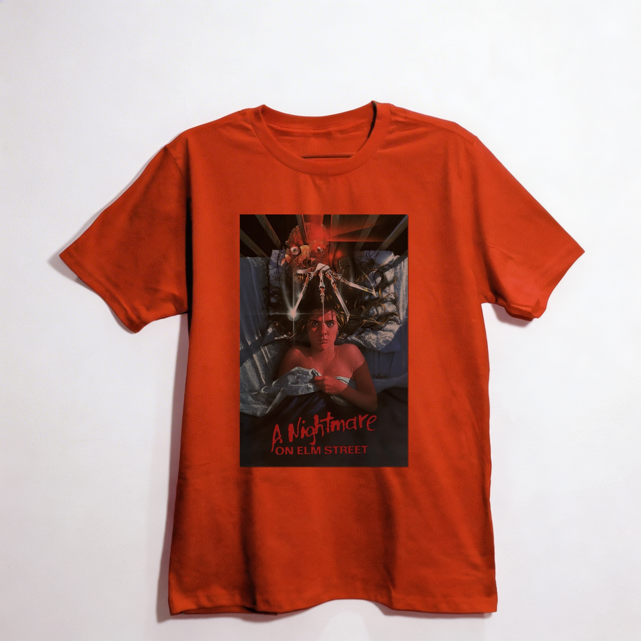 Camiseta_oversized_vermelho_camarada_do_alem_-_A_Nightmare_on_Elm_Street_A_hora_do_pesadelo | A Nightmare on Elm Street (A hora do pesadelo)