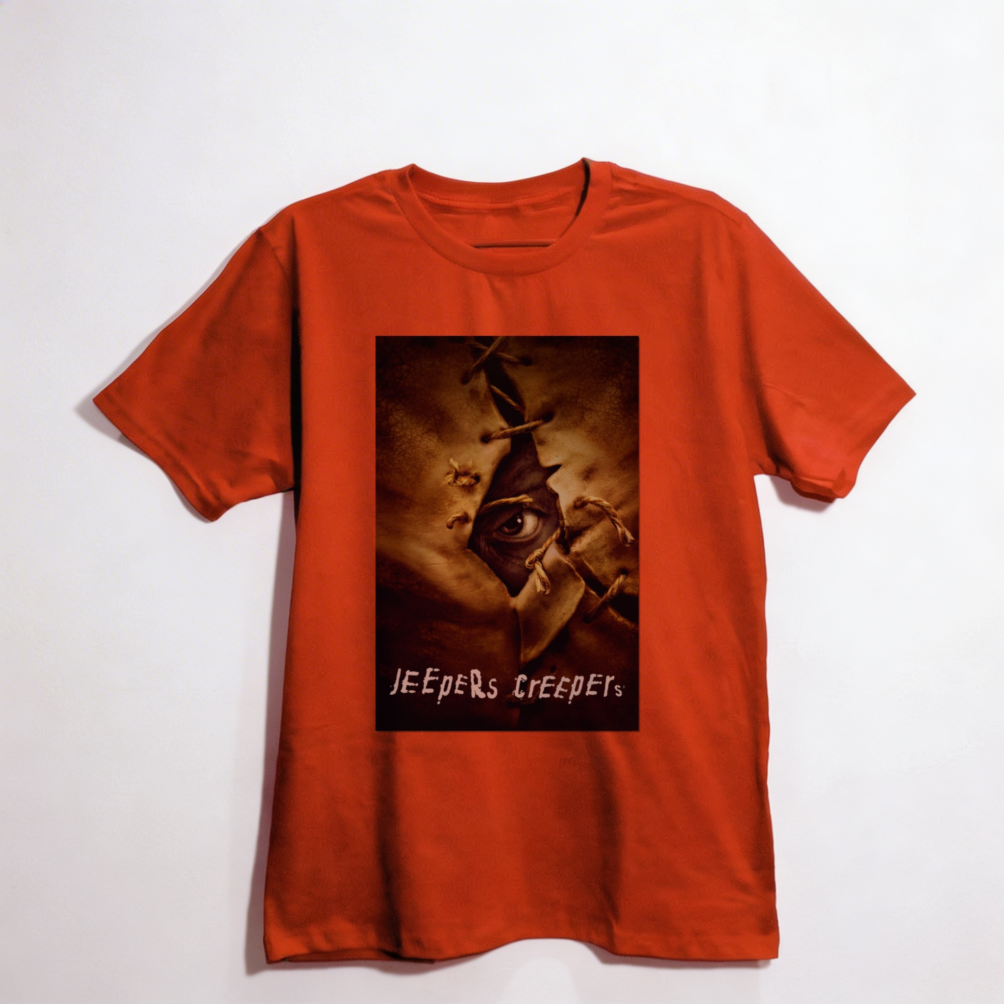Camiseta_oversized_vermelho_camarada_do_alem_-_Jeepers_Creepers_Olhos_famintos | Jeepers Creepers (Olhos famintos)