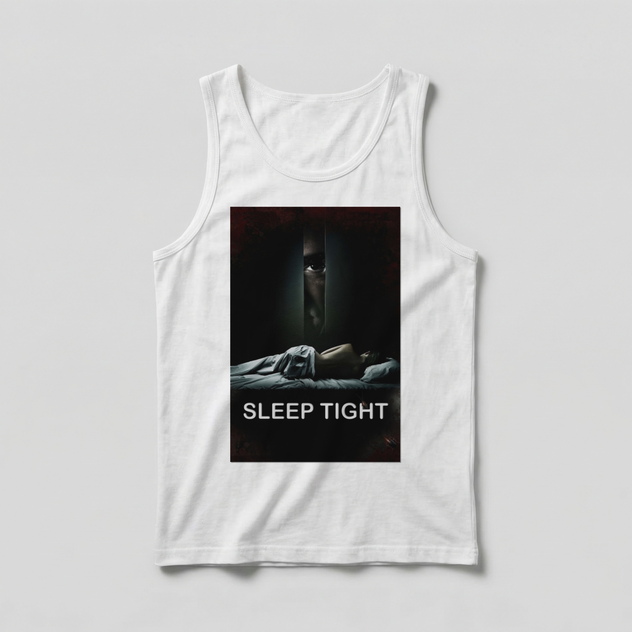 Camiseta_regata_branco_camarada_do_alem_-_Sleep_Tight_Enquanto_voce_dorme | Sleep Tight (Enquanto você dorme)
