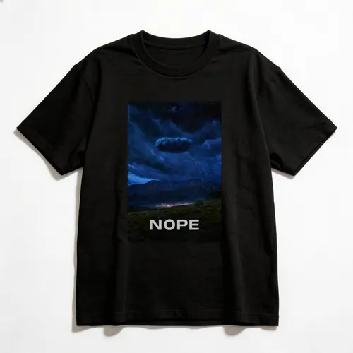 Camiseta oversized preta com estampa do filme Nope